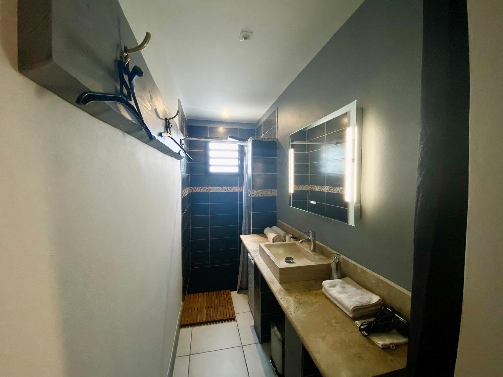 Hostal 170 Room 15 Service Appartement เลอ ตอมปง ภายนอก รูปภาพ